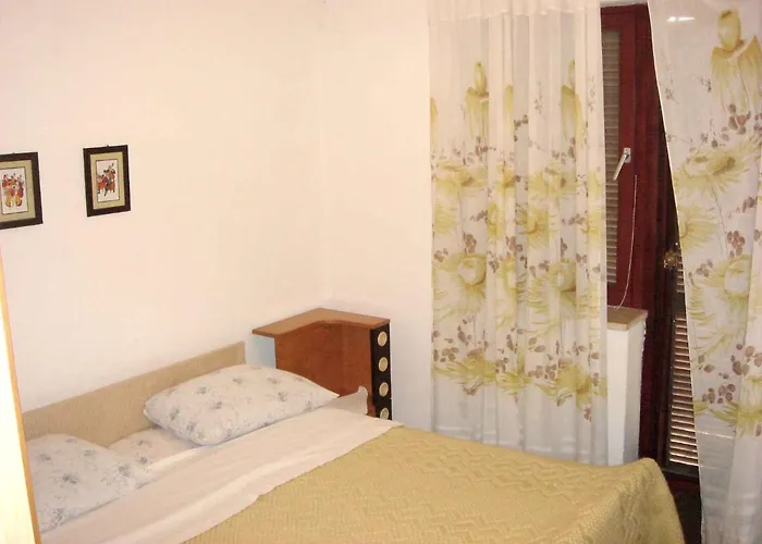 In Starigrad-paklenica 6797 * סטאריגרד-פקלניצה