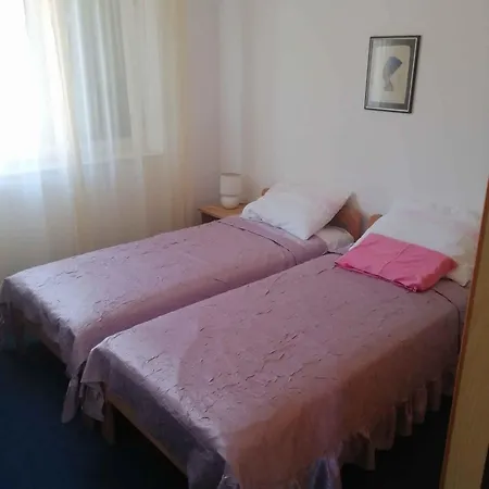 別荘 In Starigrad-paklenica 6797 スタリグラード